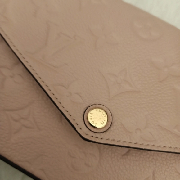 💎✨Nice offer✨💎Louis vuitton scarcely brings CARDS credit, wallet - Picture 3 of 6